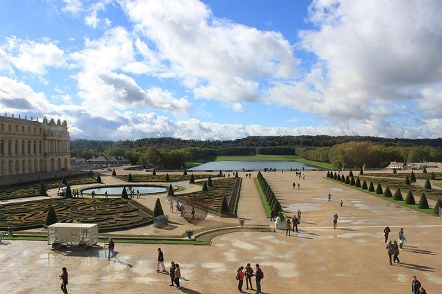 Discover the Allure of Paris: A Comprehensive Travel Guide to the City of Lights and Romance